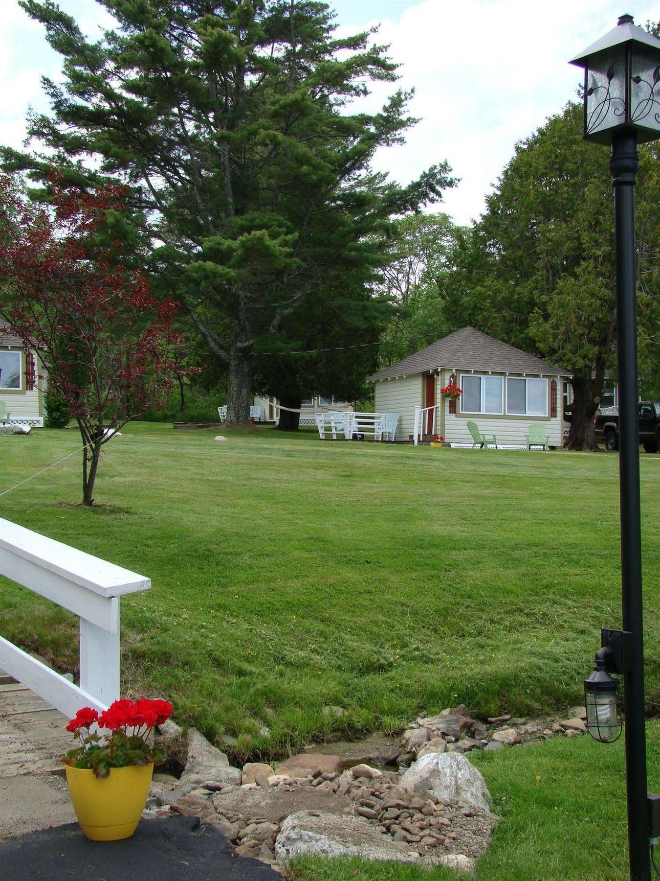 Bay Leaf Cottages & Bistro Lincolnville Exteriér fotografie